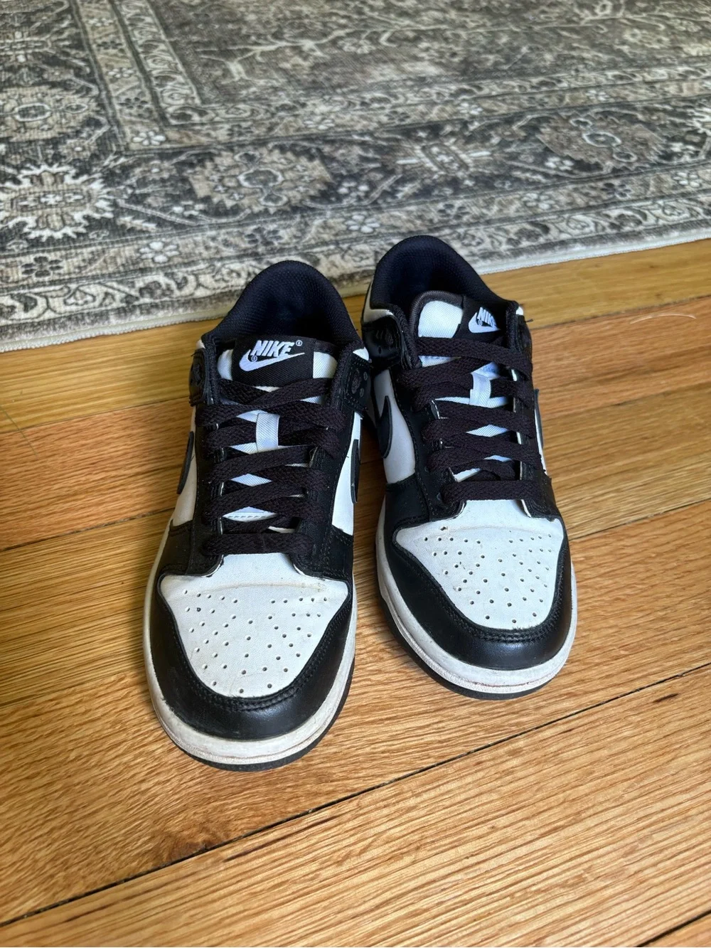 Nike Kids Black and White Low-Top Sneakers with Swoosh - Picture 3 of 5